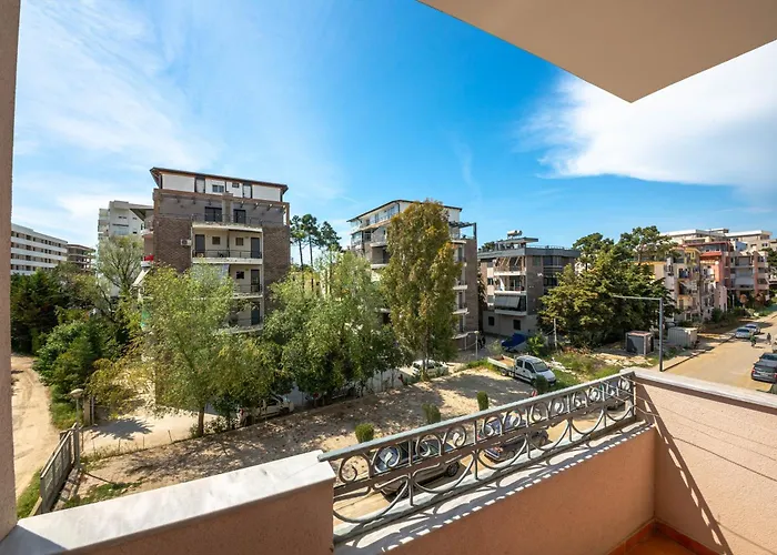 Ramses Ks Hotel Golem (Tirana)